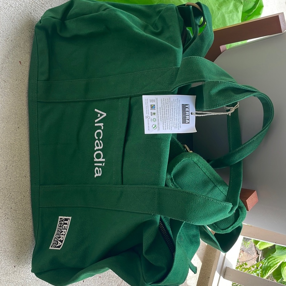 TERRA THREAD GYM BAG